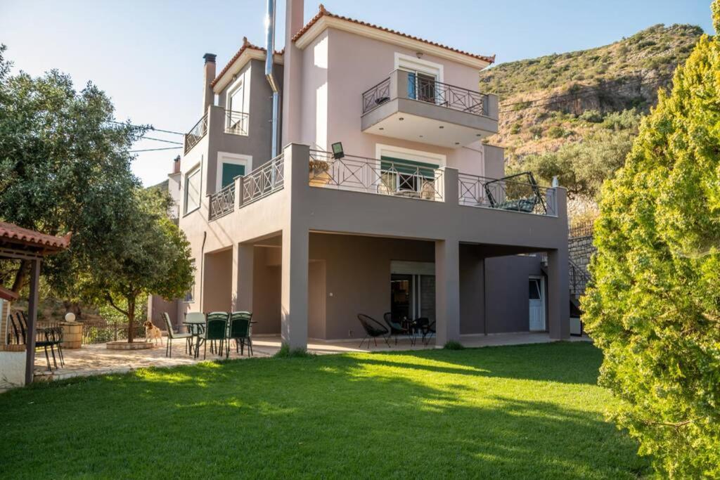Akrivi'S House In Καλαμάτα Εξωτερικό φωτογραφία